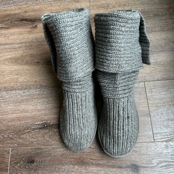 UGG Classic Cardy Knee-High Boot - Picture 11 of 12